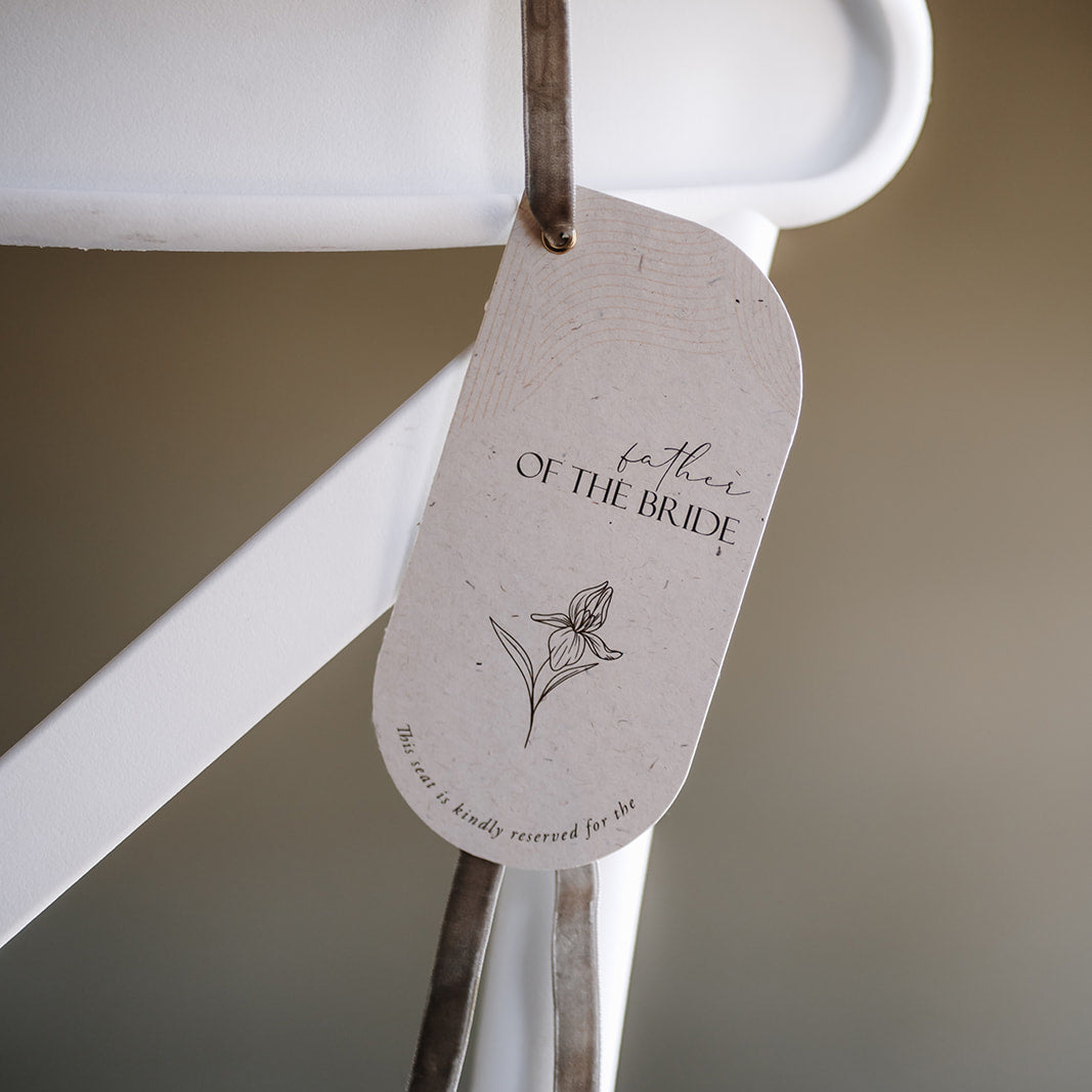 Oval • Reserved Card