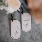 Oval • Reserved Card