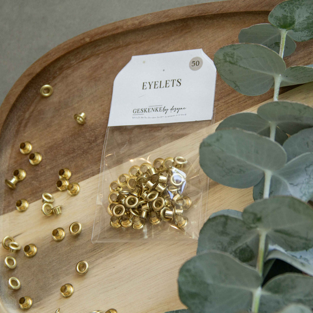 Metallic Eyelets • Assorted colours