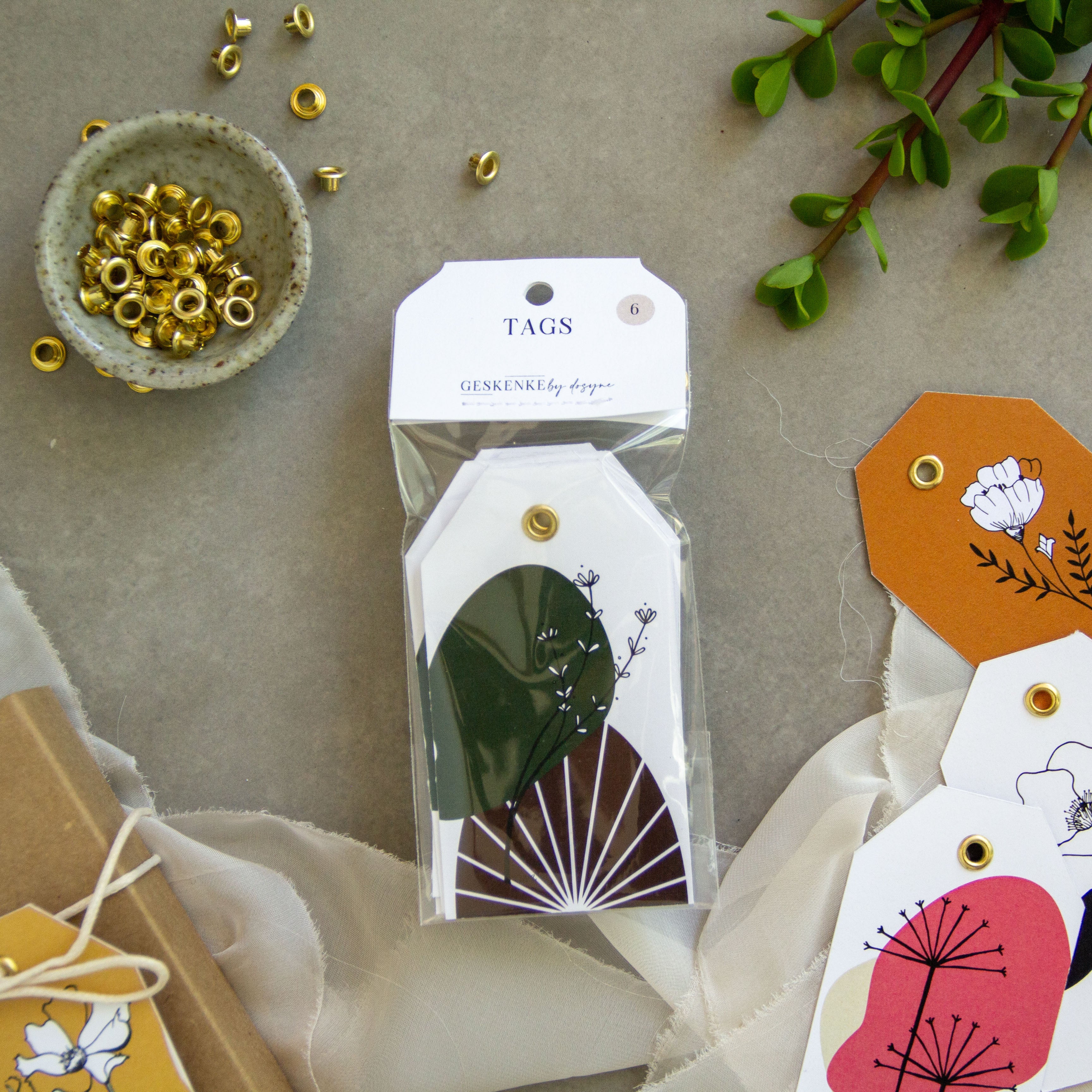 Gold Eyelet Gift Tags • Set of 6