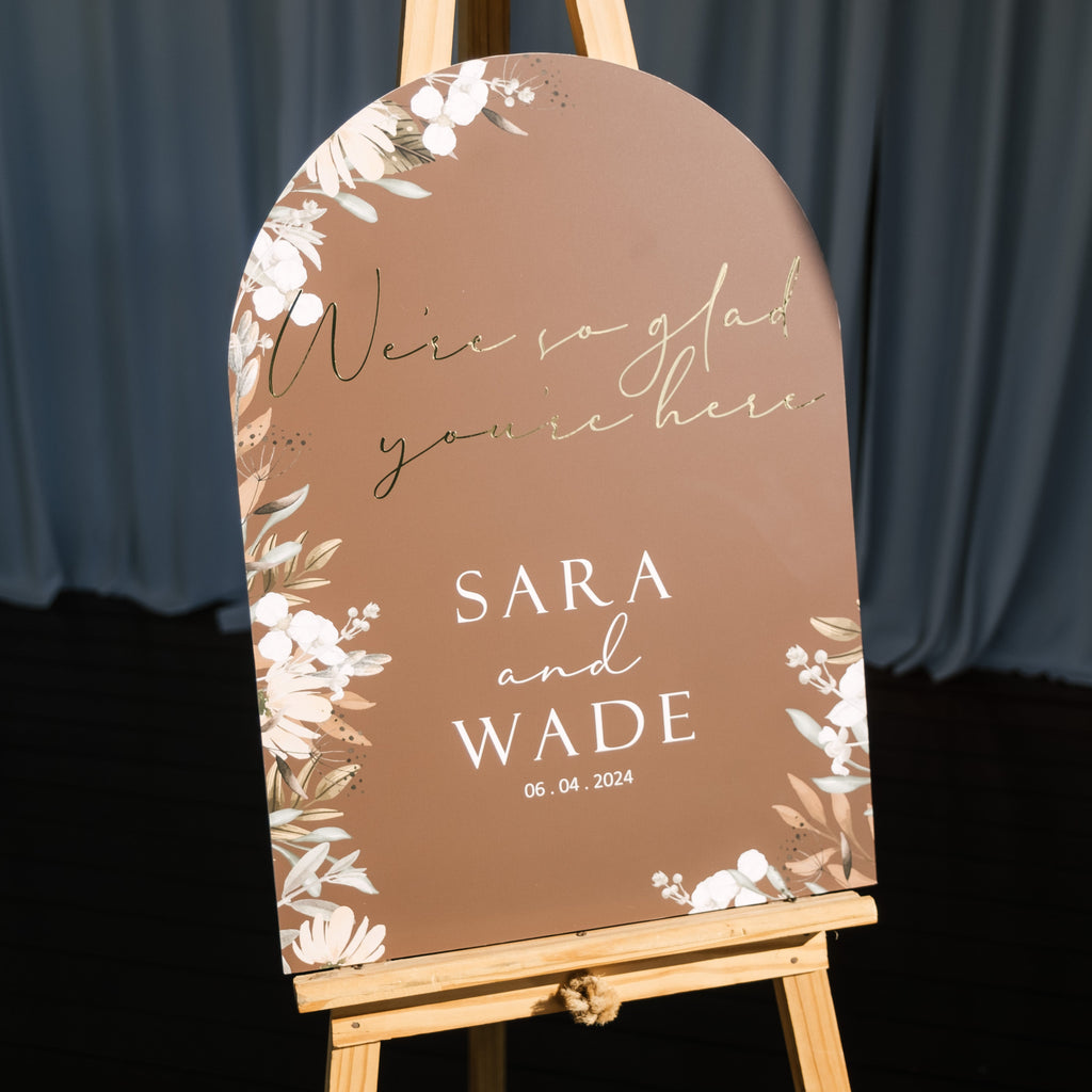 Welcome Board + Metallic Detail