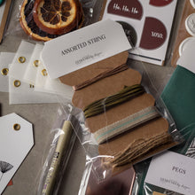Load image into Gallery viewer, Christmas Gift Wrapping Boxes
