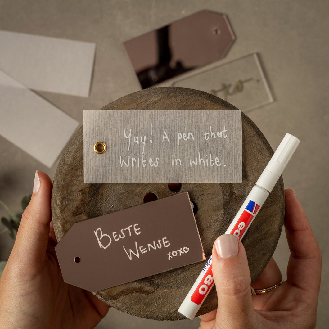 White Paint Fine Liner